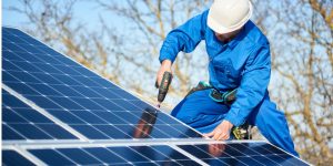 Installation Maintenance Panneaux Solaires Photovoltaïques à Clarens